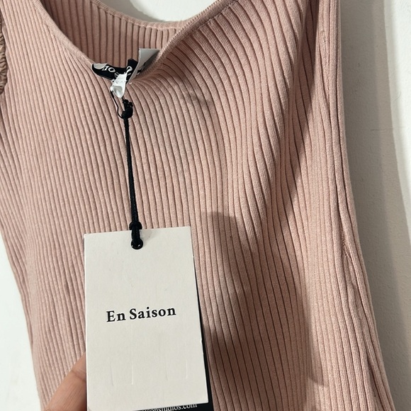 En Saison ribbed stretch single statement ruffle shoulder bodysuit plus size 2X - Picture 5 of 6